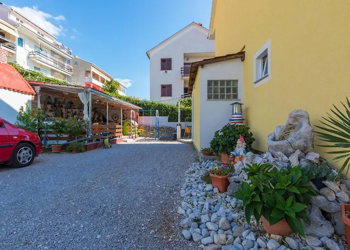 Apartament Lena *